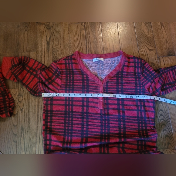 NWOT CHRISTMAS 2 PIECE PJ SET, Never Worn,only tried on, Great Christmas gift. - Picture 4 of 8